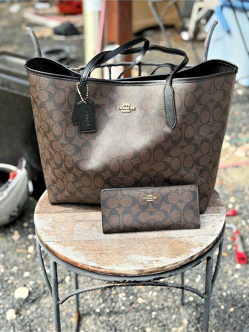 Coach City Tote In Signature Canvas Brown & Black